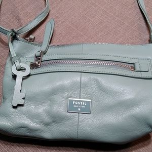 Fossil blue/green leather shoulder bag. A dust cover included